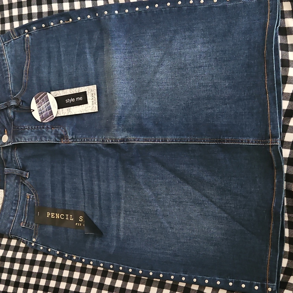 NEW Style Me Denim Pencil Skirt with Side Embellishment Size 10